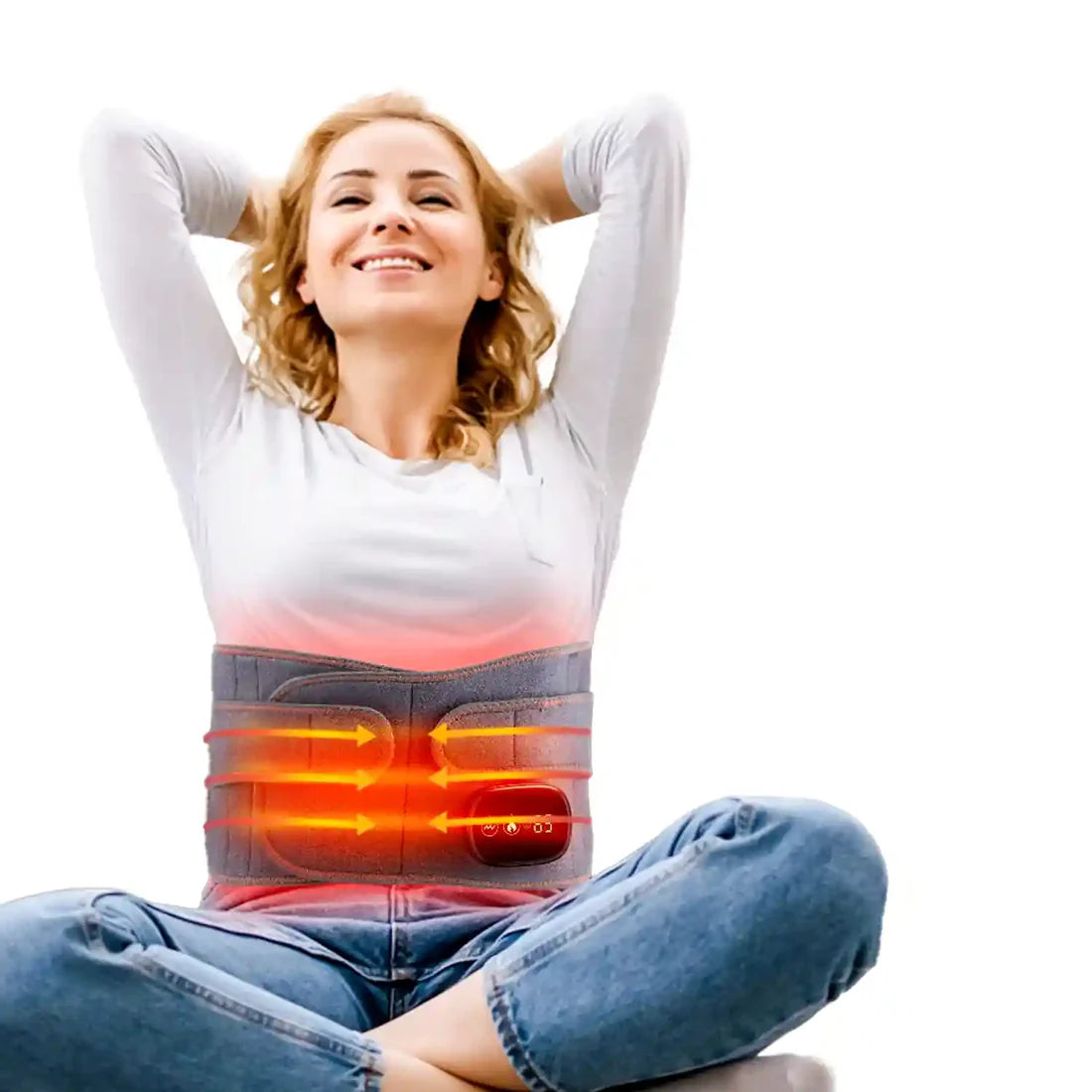 Femme soulagée utilisant la ceinture chauffante AbdoCalm™ sur son abdomen pour apaiser les douleurs et les ballonnements.