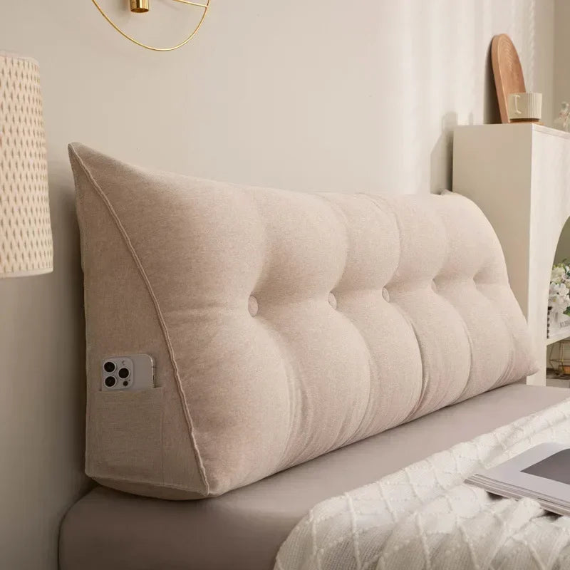 Coussin de relax triangulaire doux et confortable pour lit ou fauteuil