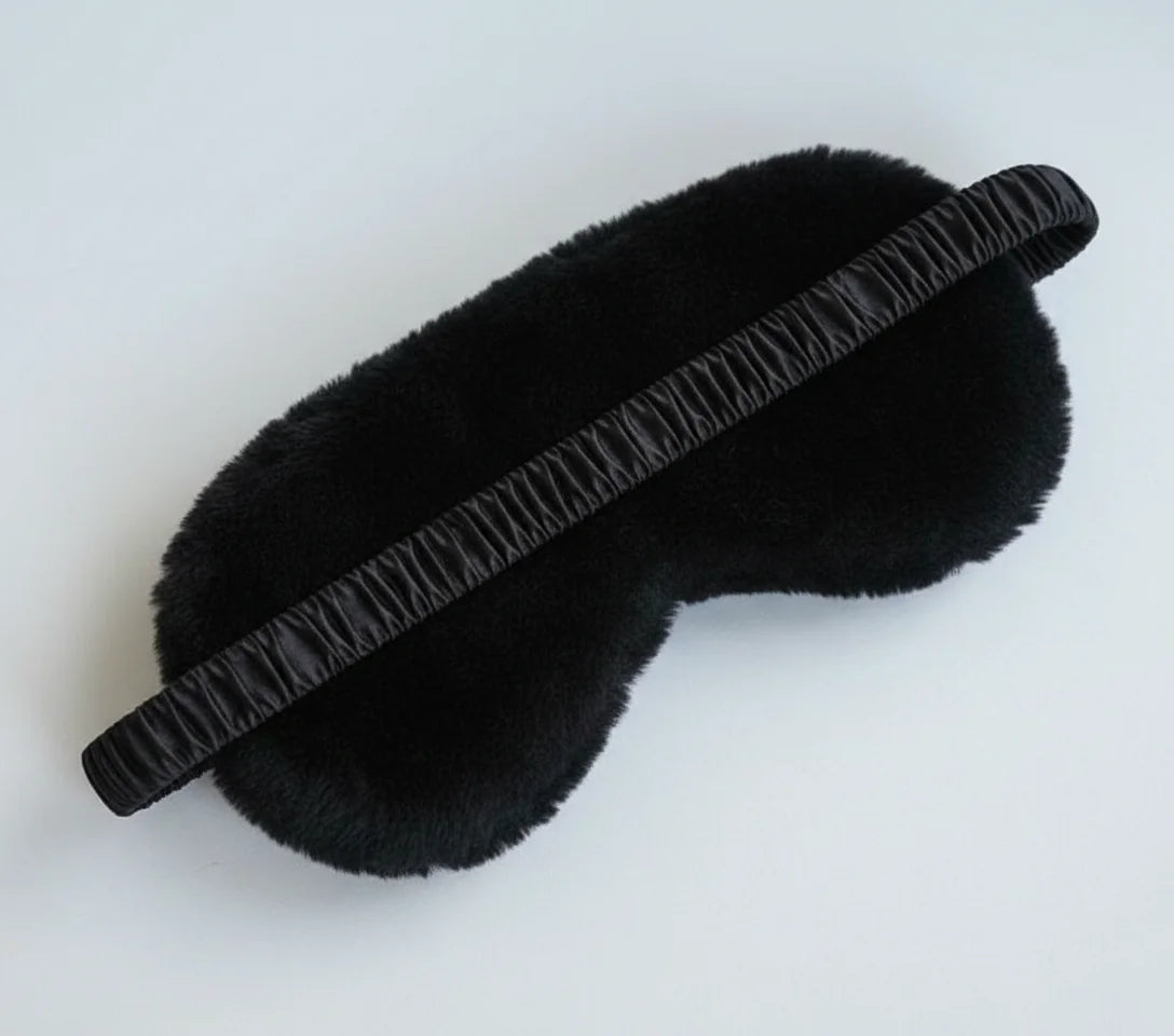Détail tissu velours ultra-doux sangle réglable masque nuit | Ergosia