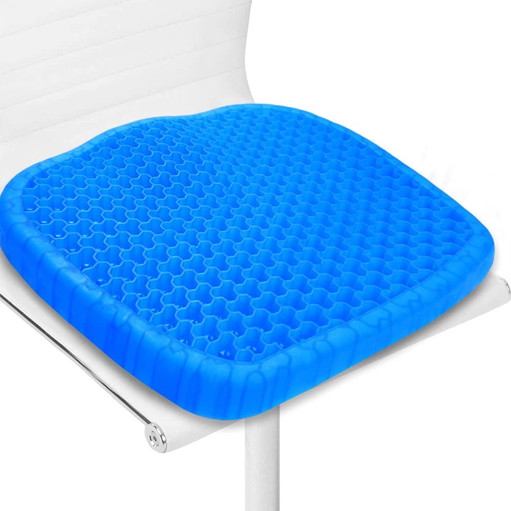 Coussin d'assise en gel alvéolé bleu AirGrid™, conçu pour la décompression des points de pression et le confort longue durée.