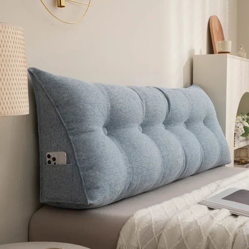 Coussin de relax triangulaire doux et confortable pour lit ou fauteuil