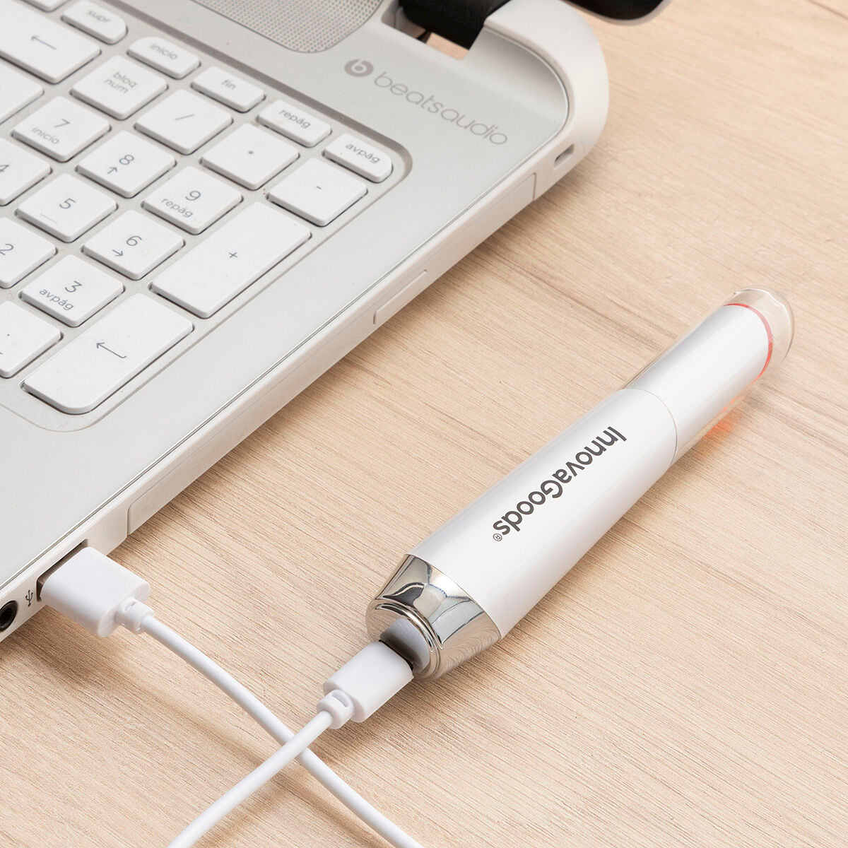 Stylo de Photothérapie Regard & Lèvres - LuminaWand™