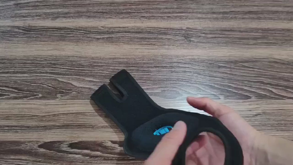 Vidéo de démonstration de la genouillère rotulienne ArthroGuard™, montrant son efficacité pour stabiliser le genou pendant le mouvement.